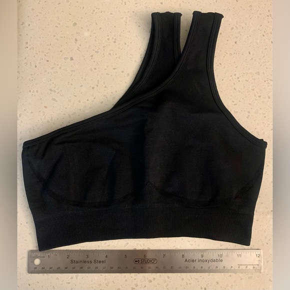 One-Shoulder Sports Bra - Picture 4 of 4